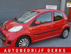 Rood Gebruikt 2009 Peugeot 107 Hatchback | € 2.250 (Eerlijke prijs)