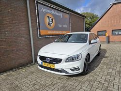 Wit Gebruikt 2016 Volvo V60 Business Edition Stationwagen | € 7.995 (Eerlijke prijs)