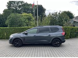 Grijs Gebruikt 2022 Dacia Jogger Extreme MPV | € 18.700 (Eerlijke prijs)