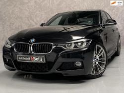 Zwart Gebruikt 2016 BMW 330e M Sport Sedan | € 21.995 (Duur)