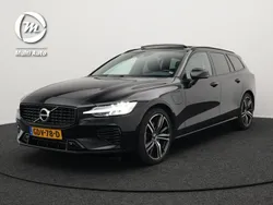 Zwart Gebruikt 2022 Volvo V60 R-Design Stationwagen | € 40.740 (Eerlijke prijs)