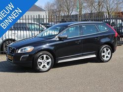 Zwart Gebruikt 2013 Volvo XC60 R-Design Summum SUV | € 14.950