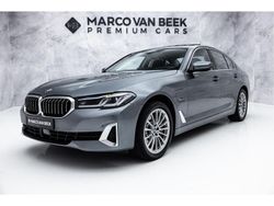 Grijs Gebruikt 2022 BMW 530 Executive Sedan | € 37.850 (Goede deal)