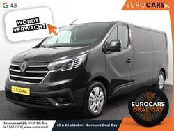 Zwart Gebruikt 2024 Renault Trafic Van | € 31.890 (Duur)