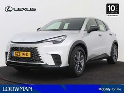 Grijs, metallic lak Nieuw 2025 Lexus LBX Business Edition SUV | € 39.950 (Goede deal)