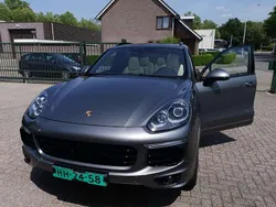 Grijs Gebruikt 2015 Porsche Cayenne SUV | € 30.000 (Goede deal)