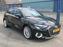 Zwart Gebruikt 2023 Audi A3 Sportback Advanced Hatchback | € 29.750 (Goede deal)