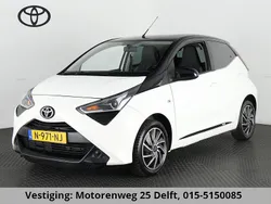 Wit Gebruikt 2022 Toyota Aygo X-play Hatchback | € 12.900 (Super prijs)