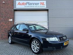 Zwart Gebruikt 2004 Audi A4 Stationwagen | € 1.244 (Goede deal)