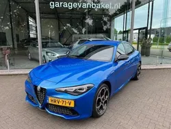 Blauw Gebruikt 2024 Alfa Romeo Giulia Veloce Sedan | € 55.450 (Goede deal)