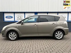 Beige Gebruikt 2008 Toyota Verso Luna MPV | € 3.945 (Eerlijke prijs)
