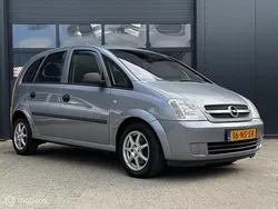 Grijs Gebruikt 2004 Opel Meriva MPV | € 2.299 (Duur)