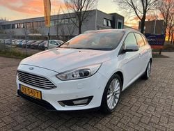 Wit Gebruikt 2018 Ford Focus Titanium Stationwagen | € 10.950 (Goede deal)