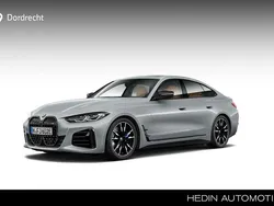 Grijs Gebruikt 2023 BMW i4 Executive Sedan | € 51.895 (Super prijs)
