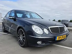 Blauw Gebruikt 2002 Mercedes E500 Avantgarde Sedan | € 8.250 (Super prijs)