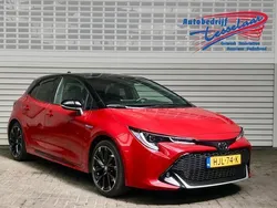 Rood Gebruikt 2022 Toyota Corolla Plus Hatchback | € 27.700 (Iets duurder)