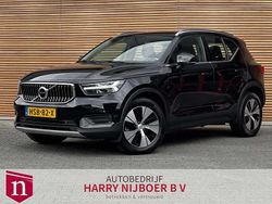 Zwart Gebruikt 2022 Volvo XC40 Inscription SUV | € 27.350 (Goede deal)