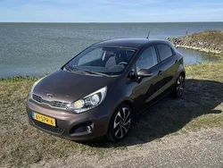 Bruin Gebruikt 2012 Kia Rio Plus MPV | € 6.250 (Eerlijke prijs)