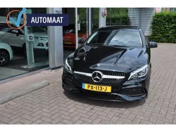 Zwart Gebruikt 2017 Mercedes 180 Ambition Sedan | € 23.750 (Eerlijke prijs)