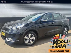 Zwart, metallic lak Gebruikt 2018 Kia Niro SUV | € 16.900 (Eerlijke prijs)