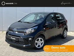 Zwart, metallic lak Gebruikt 2024 Kia Picanto Comfort Hatchback | € 15.435 (Eerlijke prijs)