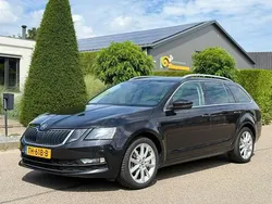 Zwart Gebruikt 2018 Skoda Octavia Clever Stationwagen | € 9.250 (Goede deal)