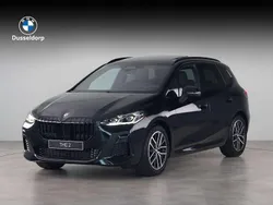 Zwart Nieuw 2025 BMW 220 Active Tourer Comfort Edition MPV | € 63.704