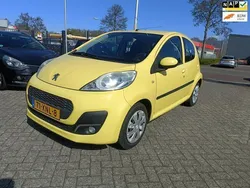 Geel Gebruikt 2012 Peugeot 107 Active Hatchback | € 1.950 (Eerlijke prijs)