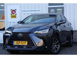 Grijs Gebruikt 2022 Lexus NX350h SUV | € 48.900