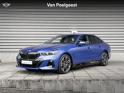 Blauw, metallic lak Gebruikt 2024 BMW i5 M Sport Sedan | € 61.900