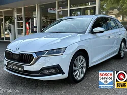Wit Gebruikt 2021 Skoda Octavia Stationwagen | € 19.800 (Super prijs)