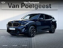 Carbonschwarz metallic (zwart metallic) Gebruikt 2023 BMW XM Executive SUV | € 123.900 (Super prijs)