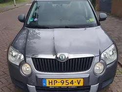 Zilver Gebruikt 2011 Skoda Yeti Active SUV | € 5.500 (Eerlijke prijs)