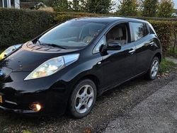 Zwart Gebruikt 2012 Nissan Leaf Base Hatchback | € 2.950 (Super prijs)
