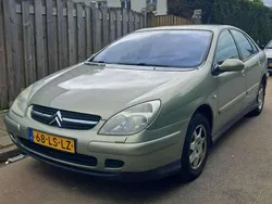 Groen Gebruikt 2003 Citroën C5 Exclusive Hatchback | € 1.500 (Eerlijke prijs)
