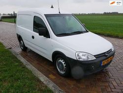Wit Gebruikt 2003 Opel Combo MPV | € 999 (Eerlijke prijs)