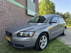 Grijs Gebruikt 2004 Volvo S40 Sedan | € 1.445 (Eerlijke prijs)