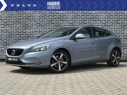 Blauw Gebruikt 2018 Volvo V40 Kinetic Stationwagen | € 17.694 (Super prijs)