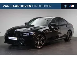 Zwart, metallic lak Gebruikt 2024 BMW 320 M Sport Sedan | € 43.450 (Eerlijke prijs)