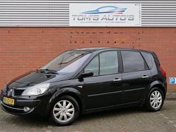 Zwart (metallic) Gebruikt 2008 Renault Scénic II MPV | € 1.250