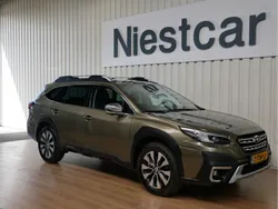 Groen, metallic lak Gebruikt 2023 Subaru Outback Premium SUV | € 61.750 (Duur)