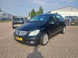 Zwart Gebruikt 2006 Mercedes B200 MPV | € 1.750 (Duur)