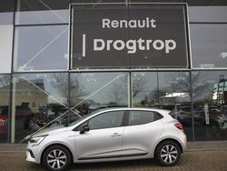 Grijs Gebruikt 2022 Renault Clio V Equilibre Hatchback | € 15.620