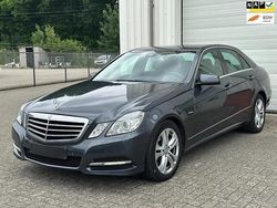 Grijs Gebruikt 2010 Mercedes E200 Avantgarde Sedan | € 5.645 (Eerlijke prijs)