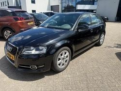 Zwart Gebruikt 2011 Audi A3 Sportback Ambiente Hatchback | € 3.750 (Goede deal)
