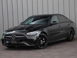Zwart, metallic lak Gebruikt 2024 Mercedes C300 AMG Sedan | € 54.500 (Eerlijke prijs)