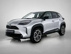 Grijs metallic Gebruikt 2022 Toyota Yaris Executive SUV | € 28.445