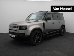 Grijs Gebruikt 2025 Land Rover Defender Black Edition SUV | € 104.940 (Iets duurder)