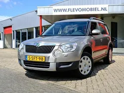 Beige, metallic lak Gebruikt 2013 Skoda Yeti SUV | € 7.850 (Goede deal)