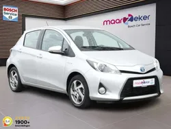 Grijs, metallic lak Gebruikt 2012 Toyota Yaris Comfort Hatchback | € 10.450 (Eerlijke prijs)